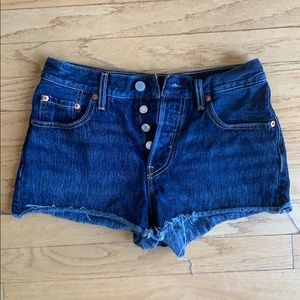Levi’s 501 dark wash cutoffs